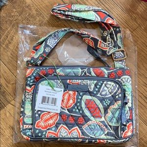 Vera Bradley little hipster Nomadic floral👛🌺